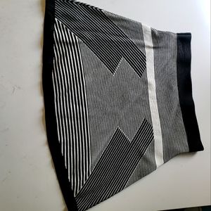 Symmetric Pattern Skirt
